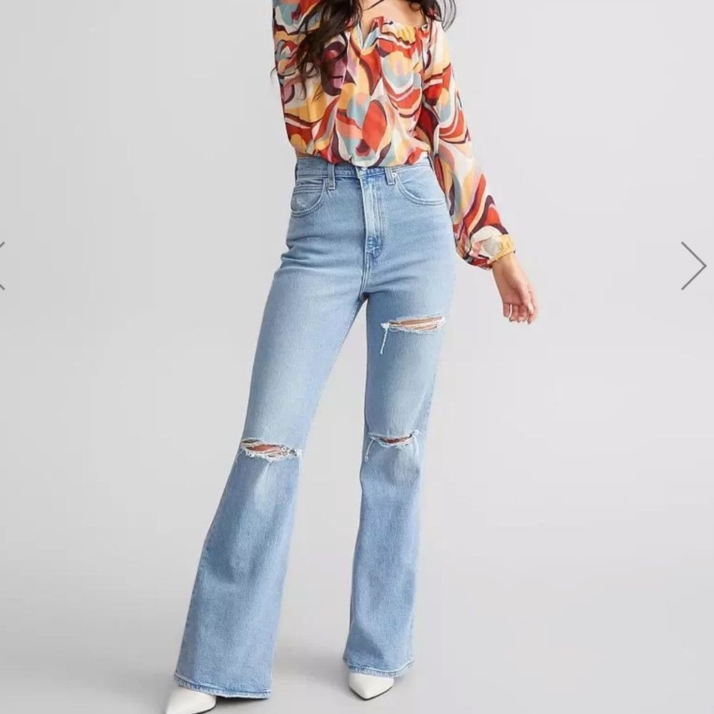 Levi’s Womens Size 30 70'S HIGH FLARE JEANS